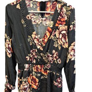 romper shorts. Black with flowers, Size Small